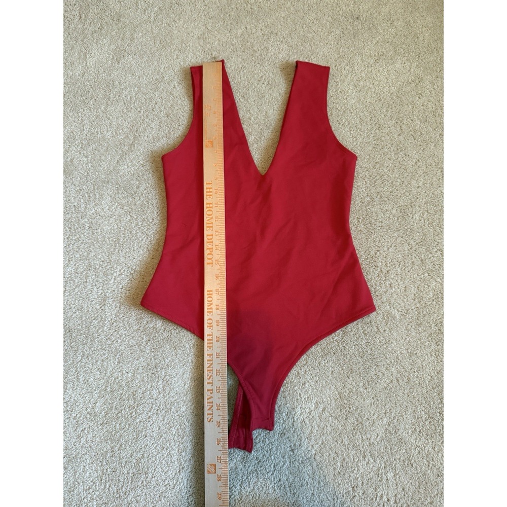 NWT Free People Keep It Sleek Duo Bodysuit Sleeveless Plunge Pointsetta Sz Small - Picture 7 of 8